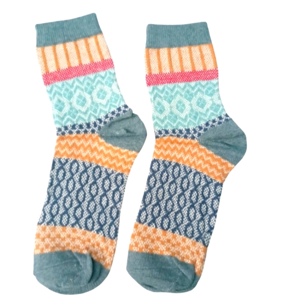 NWOT Women's Warm Winter Socks, Multicolored, One Size